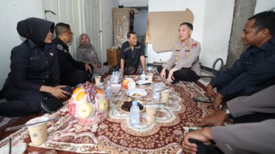 Hari Jadi ke-74 Humas Polri, Polda Jatim Anjangsana ke Purnawirawan