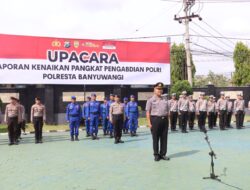 Kapolresta Banyuwangi Anugerahkan Kenaikan Pangkat Pengabdian