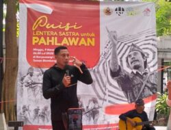 Kapolresta Banyuwangi Bacakan Puisi “Pahlawan Itu Bernama Rakyat” dalam Gelaran Puisi Lentera Sastra untuk Pahlawan