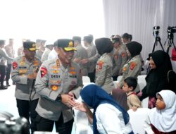 Wakapolri Berikan Santunan dan Bakti Sosial Kepada Warga Sekitar SMA Kemala Taruna Bhayangkara Bogor