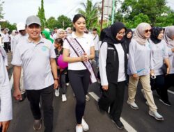 Bersama Puteri Indonesia, Bupati Ipuk dan Ribuan Nakes Banyuwangi Kampanyekan Gaya Hidup Sehat