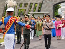 Pimpin Wisuda Prajurit Taruna, Kapolri Tekankan Sinergitas TNI-Polri untuk Wujudkan Indonesia Emas 2045