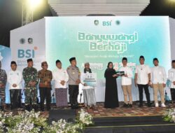 Pengukuhan MUI Kecamatan se-Banyuwangi, Program “Banyuwangi Berhaji” Resmi Diluncurkan