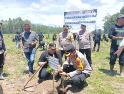 Polresta Banyuwangi Tanam Pohon untuk Mitigasi Bencana Hidrometeorologi