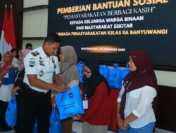 Lapas Banyuwangi Tunjukkan Kepedulian dengan Menyalurkan Paket Sembako bagi Keluarga Warga Binaan