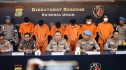 Polri Tetapkan Enam Anggota Polri sebagai Tersangka Penganiayaan yang Menewaskan Dua Warga di TMP Kalibata