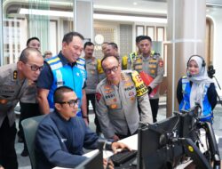 Wakapolri Pantau Arus Balik Nataru di Command Center Tol Jasa Marga Jatiasih