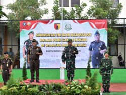 Dandim 0825/Banyuwangi Tegaskan Komitmen TNI Jaga Supremasi Hukum dalam Apel Gabungan Kejaksaan