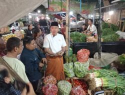 Kadis Koperasi UKM Disperindag Tinjau Pasar Sayur Gempol, Serap Keluhan Pedagang