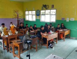 Tim Jurnalistik SMPN 2 Rogojampi Lakukan Kunjungan Edukatif ke SMP Muhammadiyah 11