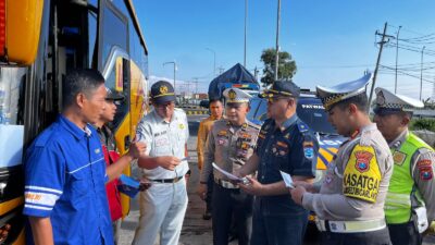 Gelar Ramp Check Angkutan Umum Polres Probolinggo Fokus Wujudkan Keselamatan Lalu Lintas