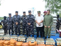 TNI AL GELAR LATIHAN ANTI AKSES DAN ANTI AMFIBI, SEKALIGUS PAMERKAN TANGKAPAN TIMAH DAN LOGAM TANAH JARANG SENILAI RP 173,6 MILYAR