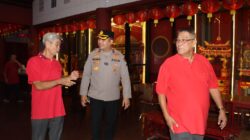 Pastikan Imlek Kondusif, Kapolres Gresik Tinjau Pengamanan di Klenteng Kim Hin Kiong
