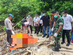 Sinergi TNI-Polri dan TN Alas Purwo Evakuasi Jenazah Tanpa Identitas di Pantai Plengkung