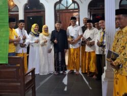 Pengurus Baru Golkar Pasuruan Mulai Safari Ramadan, Sowan ke Ponpes Minta Doa Kiai