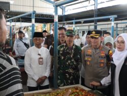 Kapolresta Banyuwangi Bersama Forkopimda dan Stage Holder Terkait Sidak Pangan-Energi, Pastikan Stabilitas Harga Jelang Ramadan 1447 H