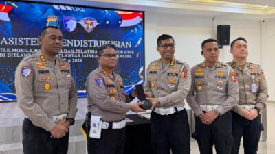 Korlantas Polri Perkuat Digitalisasi Penegakan Hukum Lalu Lintas Dengan ETLE Mobile Handheld di Polda Kalsel