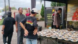 Dapur Berkah Ramadan Polsek Pakal: 600 Porsi Buka Puasa untuk Warga di Surabaya