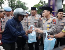 Ramadan Berkah, Kapolda Jatim Berbagi Takjil dan Buka Puasa Bersama Elemen Masyarakat