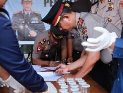 Wujudkan Zero Narkoba Polres Jember Test Urine Mendadak Bagi Para Perwira