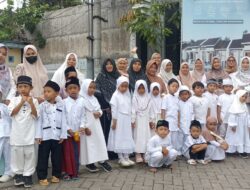 TKIT Al Uswah 5 Pengatigan Gelar Pondok Ramadhan dan Bagi 400 Paket Takjil untuk Pengguna Jalan