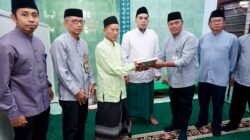 ASN Banyuwangi Khataman dan Wakafkan Ribuan Al-Qur’an