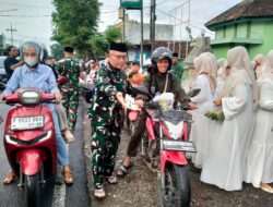 TNI–Persit Rogojampi Berbagi Berkah Ramadhan, Ratusan Takjil Gratis Dibagikan ke Pengguna Jalan