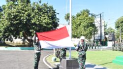 Upacara 17-an Kodim 0825/Banyuwangi Berlangsung Khidmat, Amanat Pangdam Tekankan Keselamatan Prajurit Saat Mudik