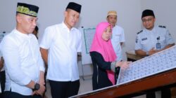Al-Qur’an Raksasa Karya Warga Binaan Diresmikan, Kakanwil Ditjenpas Jatim : Bukti Kreativitas Lapas Banyuwangi Menginspirasi