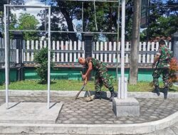 Koramil 0825/09 Tegaldlimo Gelar Kerja Bhakti Bersihkan Pangkalan