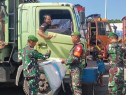 Sopir Truk Dapat Kejutan Pagi, Babinsa Kalipuro Turun Bagikan Bantuan