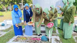 Hening yang Menggetarkan: Ziarah Persit Banyuwangi Bangkitkan Semangat Juang di HUT ke-62 Dharma Pertiwi