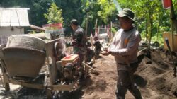 Danramil Songgon Pimpin Pembangunan Jembatan Perintis Garuda, Putus Isolasi Warga