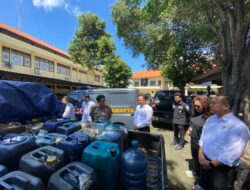 Polresta Banyuwangi Bongkar Mafia BBM Subsidi: 7 Tersangka Diamankan, Ratusan Liter Disita