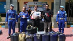 Polda Jatim Gagalkan Penyelundupan Solar Subsidi ke Kalimantan, Tersangka Asal Blora Diamankan