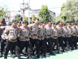 Polresta Banyuwangi Gelar Simulasi Sispam Mako dan Latihan Dalmas, Antisipasi May Day 2026