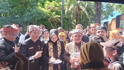 Menteri Abdul Mu’ti Apresiasi Budaya Literasi MAN 1 Banyuwangi