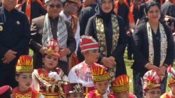 Spektakuler! 1.100 Pelajar Banyuwangi Suguhkan Kuntulan Ewon, Mendikdasmen Abdul Mu’ti Terpukau
