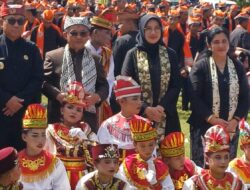 Spektakuler! 1.100 Pelajar Banyuwangi Suguhkan Kuntulan Ewon, Mendikdasmen Abdul Mu’ti Terpukau