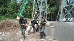 Tanpa Kenal Lelah, Kapten Kav Andoko Pimpin Langsung Pembangunan Jembatan Rakyat di Hari ke-34