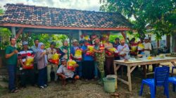 Babinsa Kertosari Kawal Penyaluran 500 Kg Bibit Padi, Langkah Nyata Perkuat Ketahanan Pangan Banyuwangi