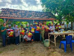 Babinsa Kertosari Kawal Penyaluran 500 Kg Bibit Padi, Langkah Nyata Perkuat Ketahanan Pangan Banyuwangi
