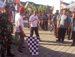 Sinergi TNI dan Civitas Akademika, Babinsa Tegaldlimo Amankan Jalan Sehat Dies Natalis Ke-39 SMK 17 Agustus 1945 Tegaldlimo