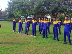 Anggota Koramil 0825/09 Tegaldlimo Gembleng Mental dan Fisik 92 Siswa SMKS Muhammadiyah 3 Tegaldlimo, Cetak Generasi Tangguh dan Disiplin