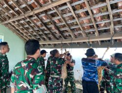 Anggota Koramil 0825/03 Glagah Sembelih 2 Ekor Kambing Kurban di Makoramil