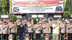 Kapolda Jatim Salurkan 15.000 Kotab Suci dan Alat Peribadatan .Menyongsong Hari Bhayangkara  Ke-80