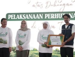 Cempaka Foundation Raih Penghargaan Gubernur Jatim atas Pendampingan Perhutanan Sosial