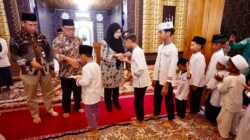 Peringati 10 Muharram, Bupati Ipuk Gelar Doa Bersama dan Santunan Anak Yatim