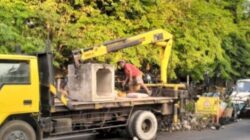 DPU CKPP Banyuwangi Gerak Cepat Tangani Jalan Ambles di Depan Pasar Blambangan, Perbaikan Dikebut hingga Malam Hari