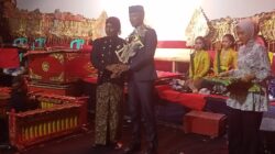 Bati Komsos Koramil 0825/09 Tegaldlimo Hadiri Puncak Bersih Desa Kalipait, Perkuat Sinergitas Melalui Pelestarian Budaya